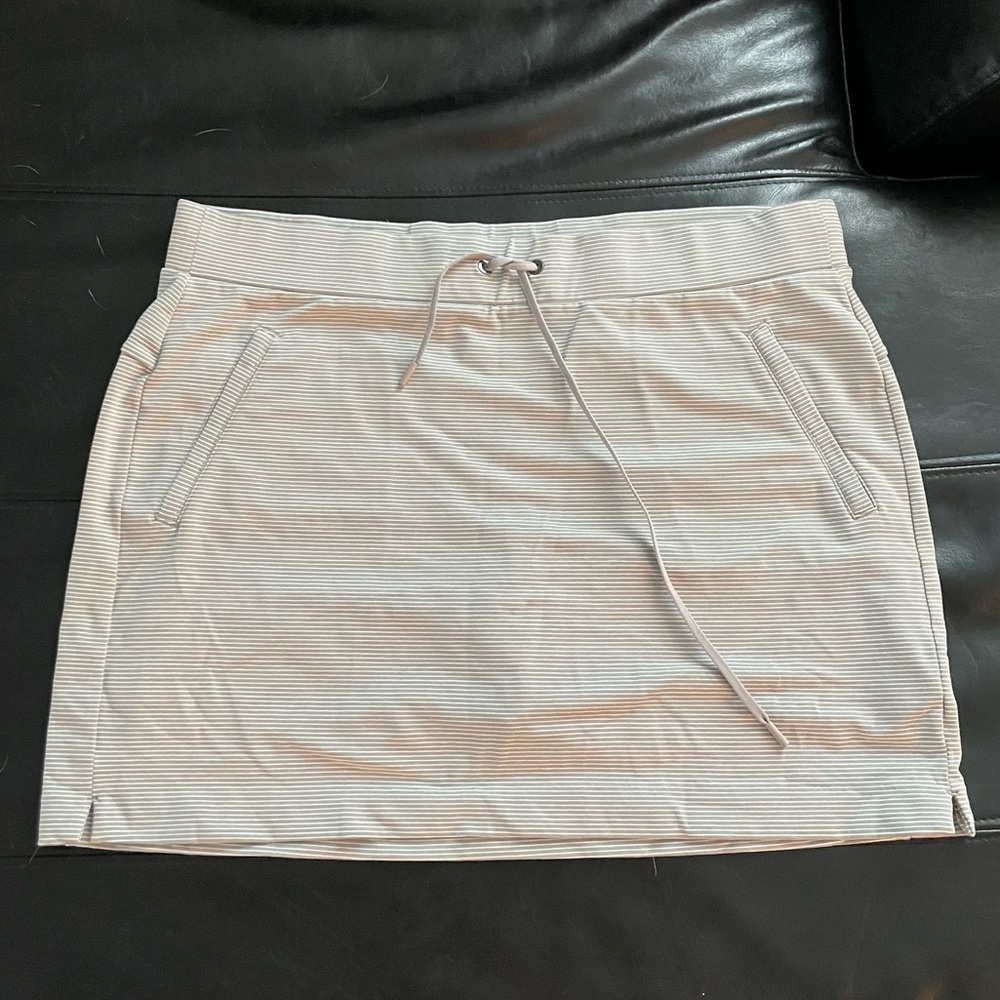 Athleta Midtown Skirt Skort